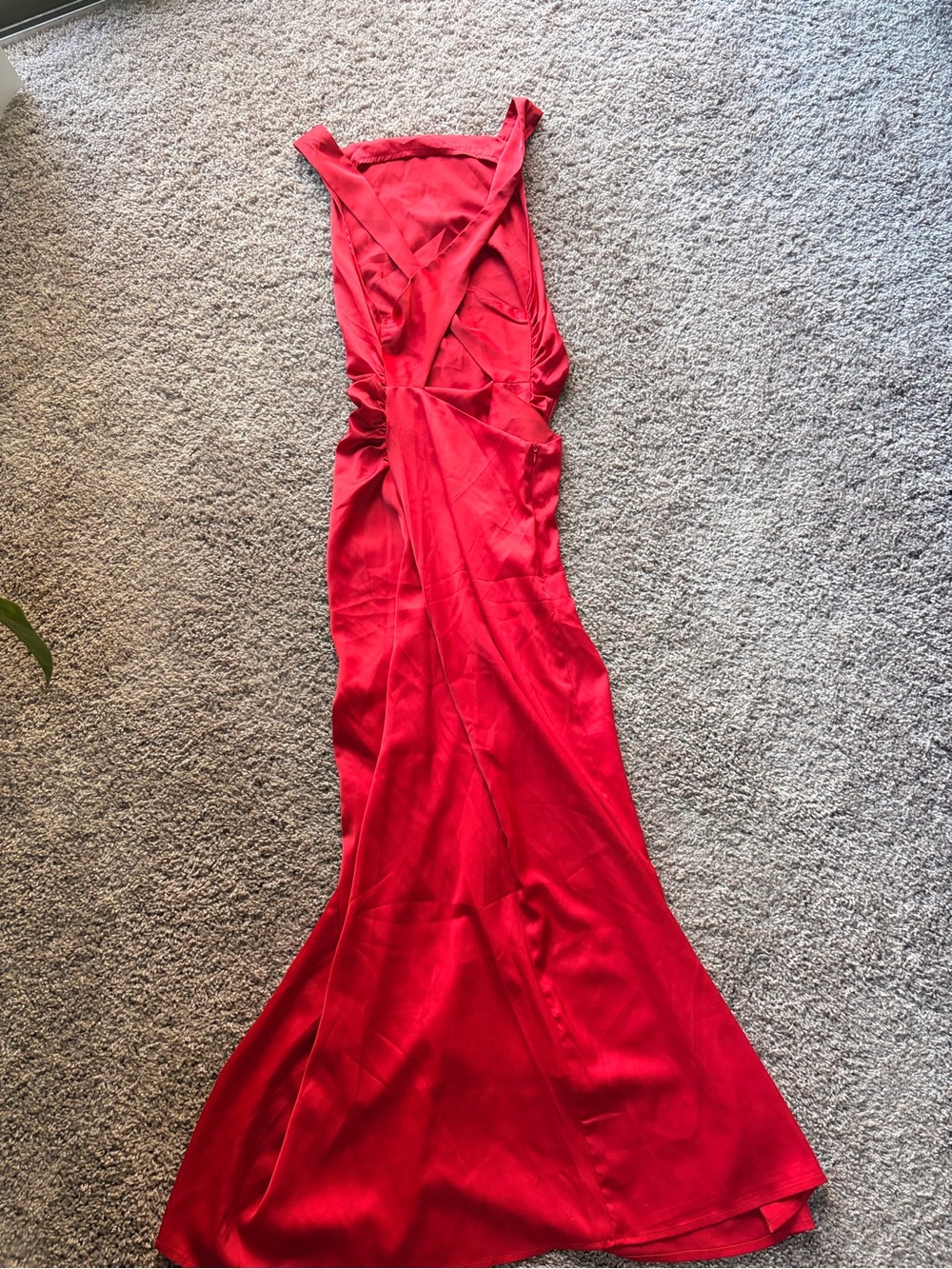 Elegant Red Evening Gown - Women Dresses - Picture 2 of 2